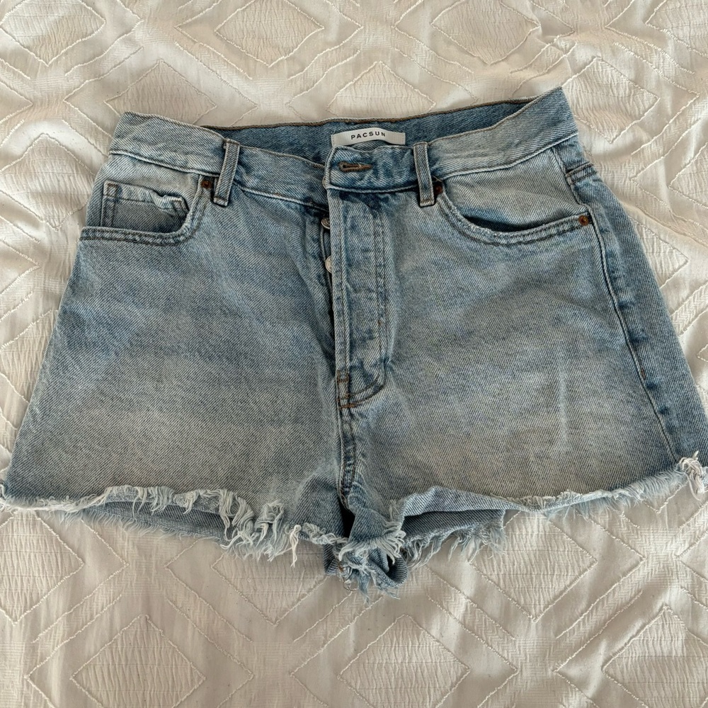 PacSun Size 28 Jean Shorts High Rise Vintage Festival Style Light Wash Rigid